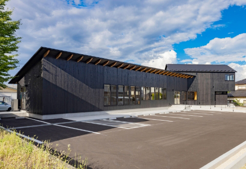 ポプラライフの外観